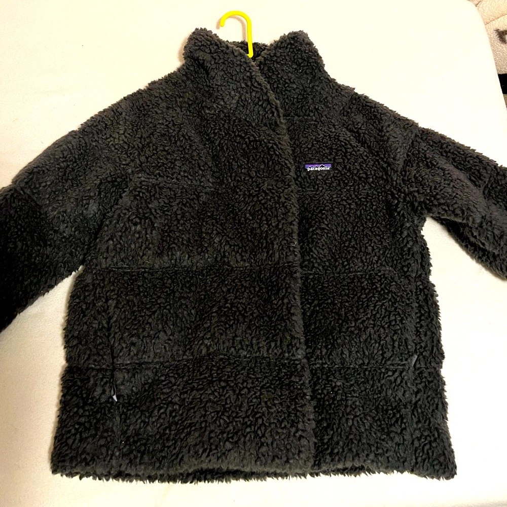 Patagonia button up snow jacket